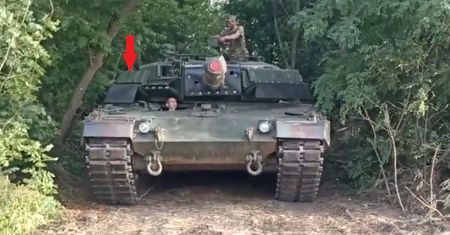 Czołgi Leopard 2A4 z radzieckim dodatkiem. Żart jest rzeczywistością