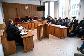 Celebryci promowali alkohol. Teraz ruszył proces. Grozi im wysoka kara