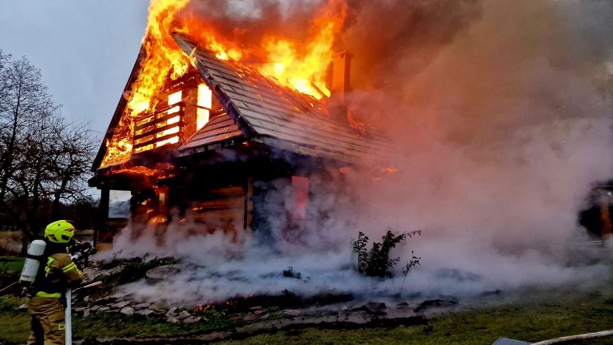 Dom doszczętnie spłonął