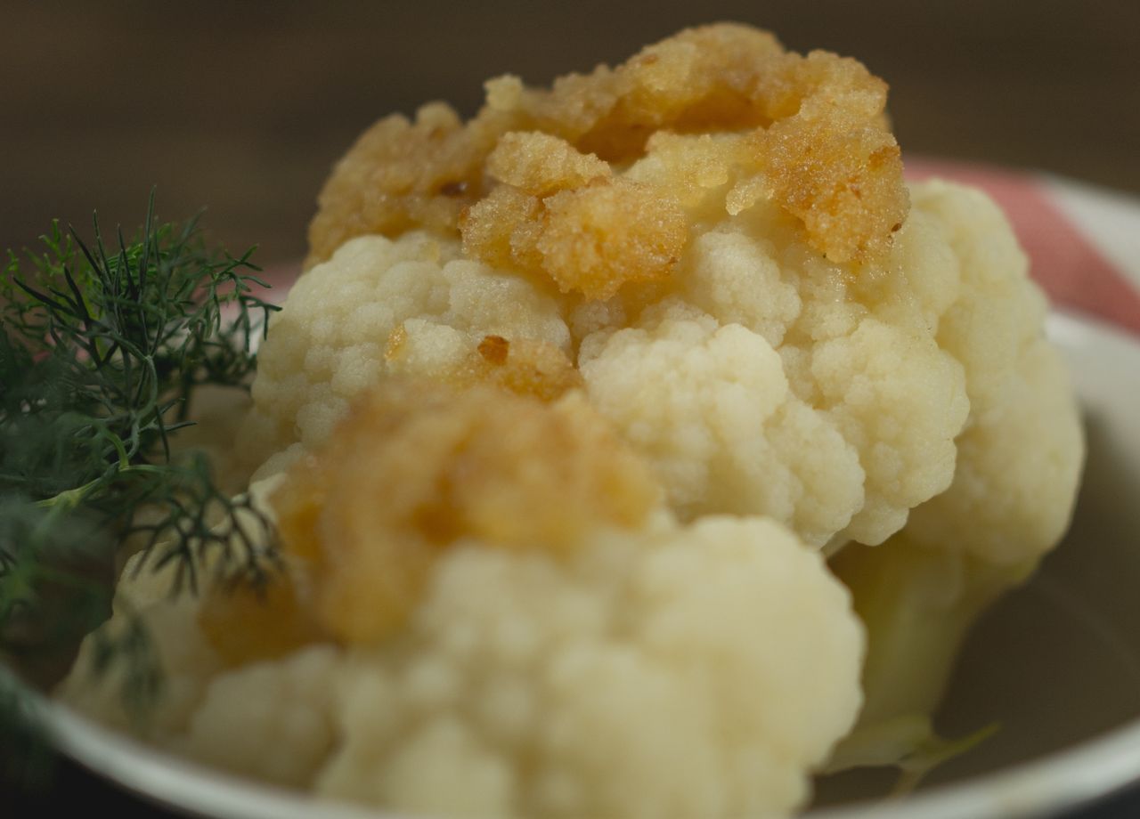 Cauliflower sensation: Unlocking flavour with garlic and breadcrumbs