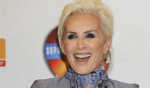 "Must be the music": Co się stało z zębami Kory!