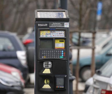 Warszawa. Parkowanie bez opłaty. Karę zapłacisz przez internet