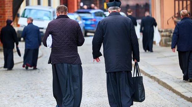 Kiedy ksiądz nie weźmie koperty?