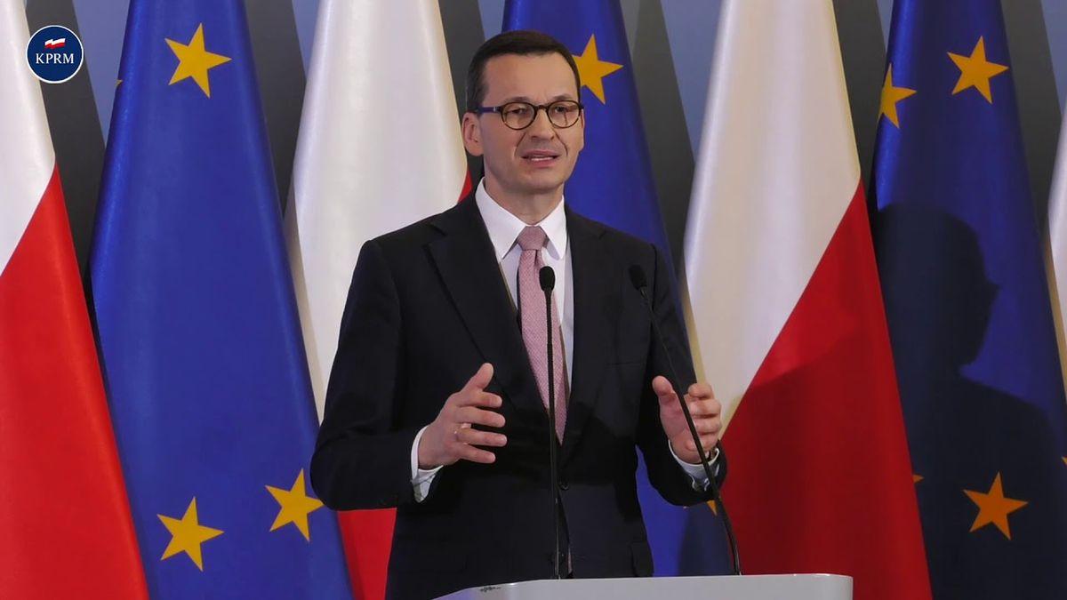 Premier Mateusz Morawiecki poinformował o zakończeniu obowiązku noszenia maseczek
