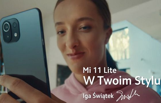 Iga Świątek reklamuje Xiaomi Mi 11 Lite 5G