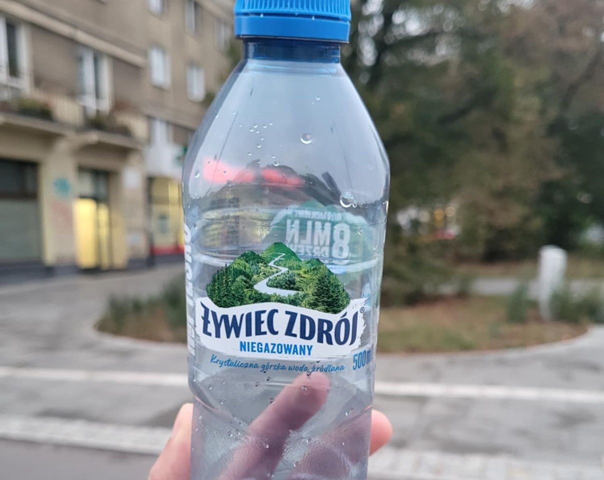 Butelka wody, którą próbowałem zwrócić.