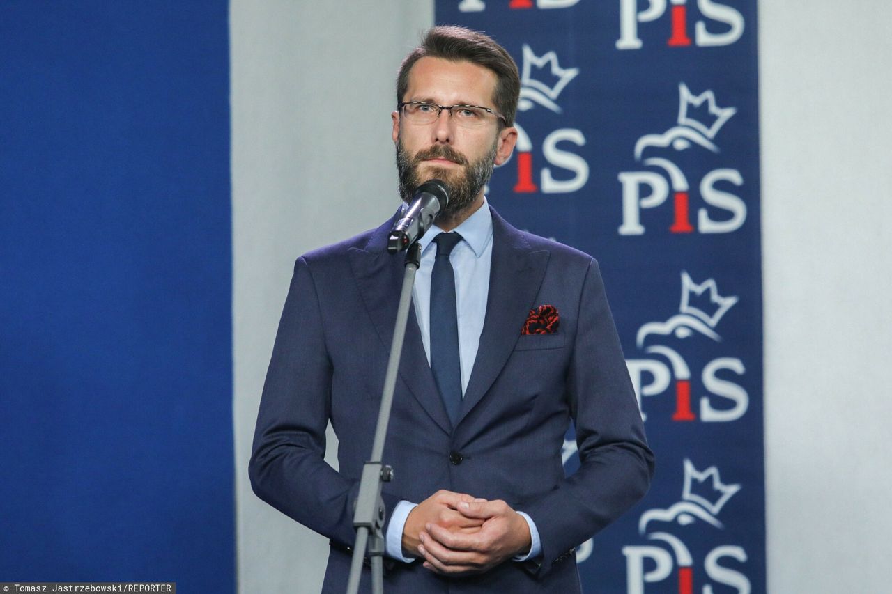 PiS stracił większość. Radosław Fogiel: partykularne interesy wzięły górę 