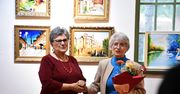 "Świat zamknięty w ramach" według Wandy Wolak. Nowa wystawa w Galerii Nova w Malborku