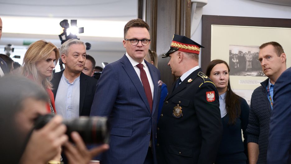 Szymon Hołownia jako marszałek Sejmu może zarobić ponad 20 tys. zł