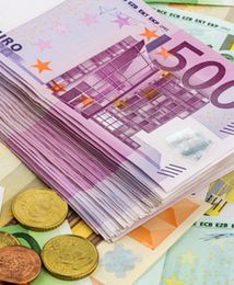 Euro jest najtańsze od prawie 2 miesięcy
