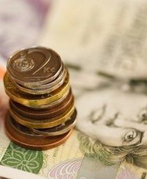 Czeski bank centralny osłabi koronę? To może być "transakcja 2017 roku"