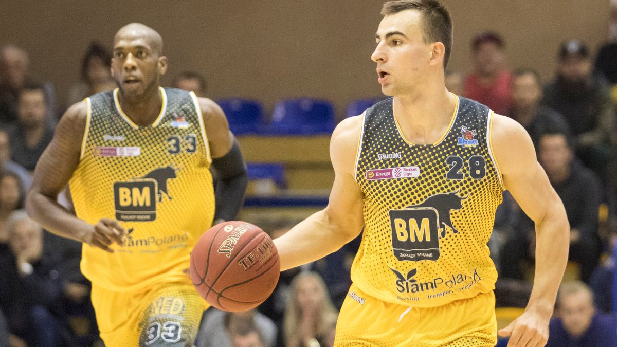Newspix / Wojciech Tarchalski / Na zdjęciu: koszykarze BM Slam Stali