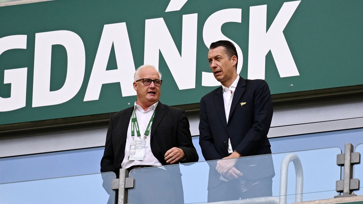 Getty Images / Mateusz Słodkowski / Na zdjęciu: Kevin Blackwell i prezes Lechii Gdańsk Paolo Urfer