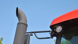 Normy emisji spalin w sprzęcie komunalnym. Co warto wiedzieć?