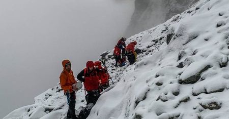 Tatry. Groźna akcja ratunkowa. Taternik utknął na Cubrynie