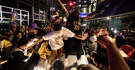 Zamieszki w Los Angeles. Zaczęło się od hołdu dla Kobe’ego Bryanta