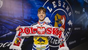 Biało-czerwone szaliki na PGE Narodowym. Organizatorzy apelują do kibiców