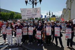 Protest pielęgniarek, położnych i pracowników ochrony zdrowia [zdjęcia]