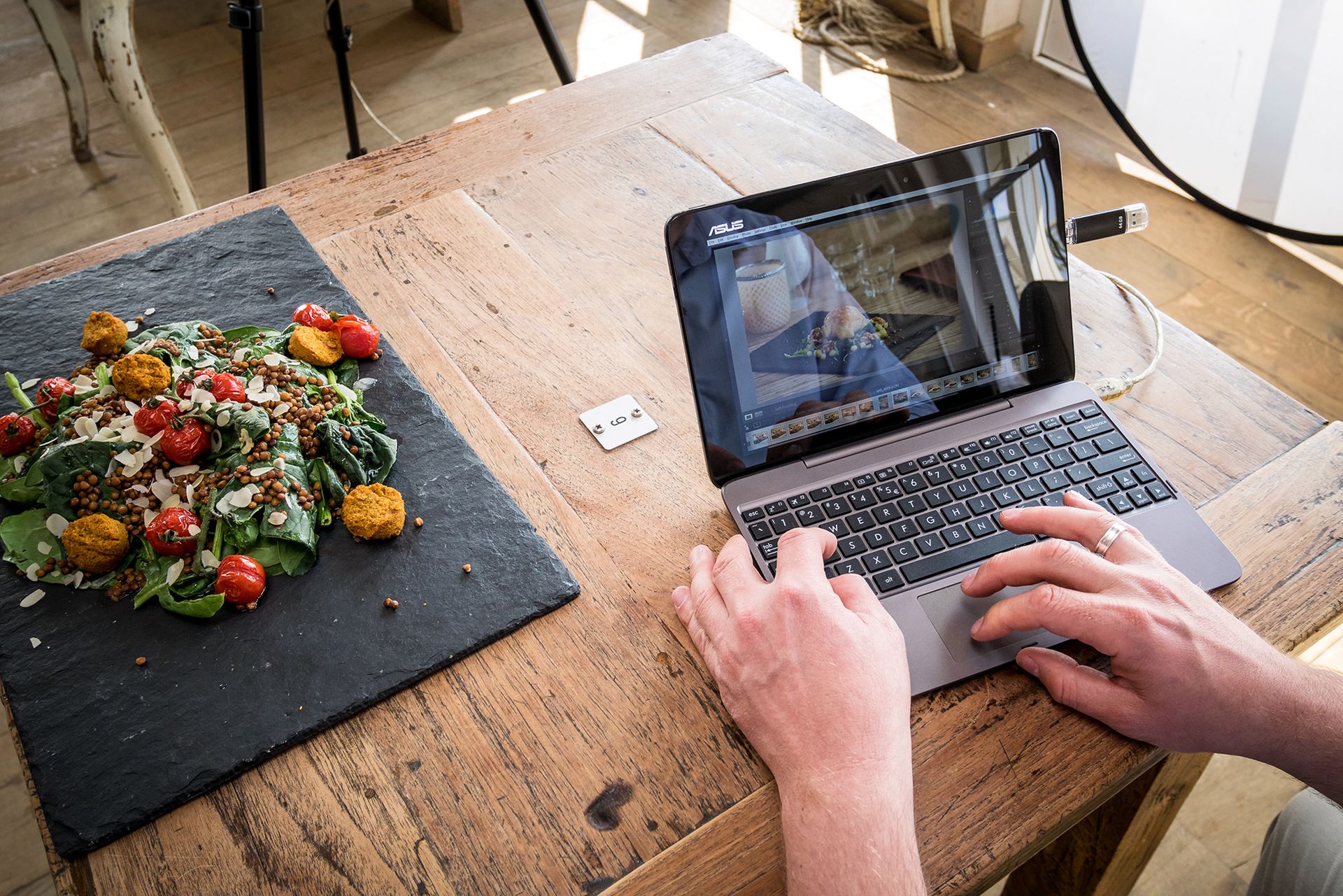 ASUS Transformer T100HA w podróży fotografa 4