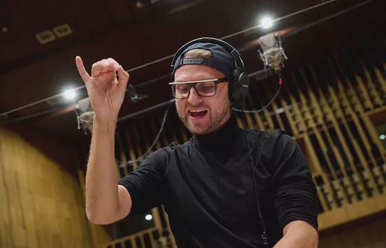 Radiowa Jedynka z nową oprawą. Stworzył ją "L.U.C.". "Wielkie święto"