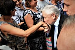 Tu nawet Kaczyński musi całować rękę wyborcy