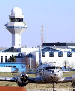 Zbliżali się do lotniska w Warszawie. Nagle wysłali sygnał o dronie