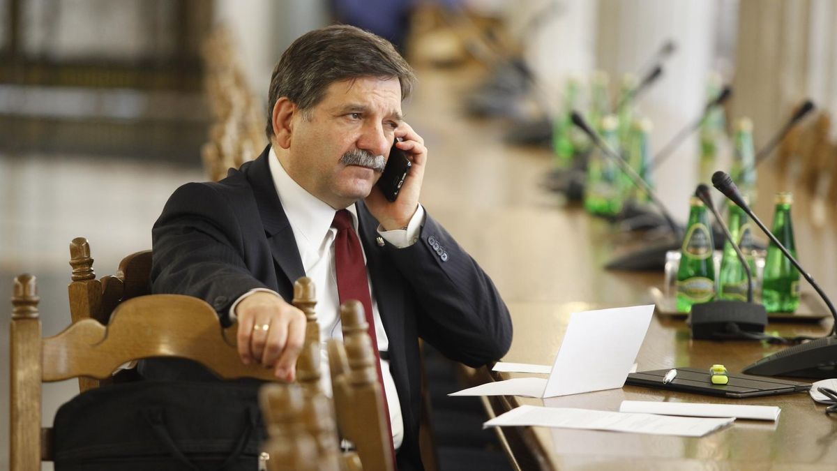 Poseł PiS Janusz Śniadek w latach 2002-2010 był przewodniczącym "Solidarności".