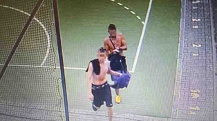 Gniezno: Skatowali ofiarę na boisku. Wcześniej razem gali w piłkę nożną