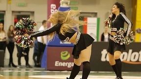 Cheer Angels Cheerleading Academy na meczu Legia Warszawa - Polpharma Starogard Gdański (galeria)