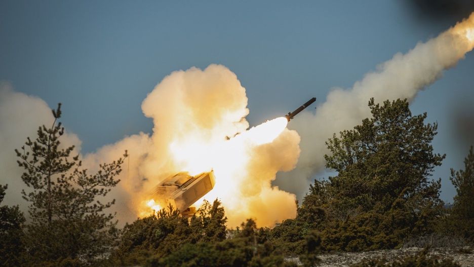 Testy HIMARS na terenie półwyspu Undva