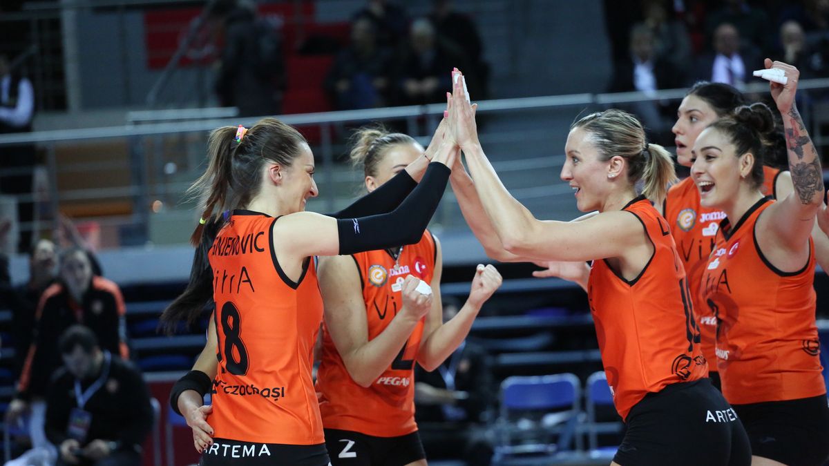 Materiały prasowe / CEV / Na zdjęciu: zawodniczki Eczacibasi Stambuł