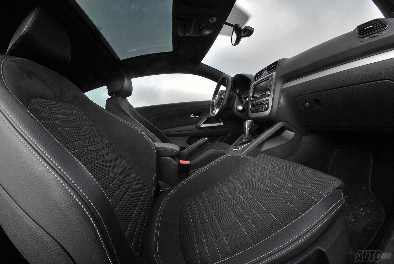 Volkswagen Scirocco 2,0 TSI DSG - test Autokult
