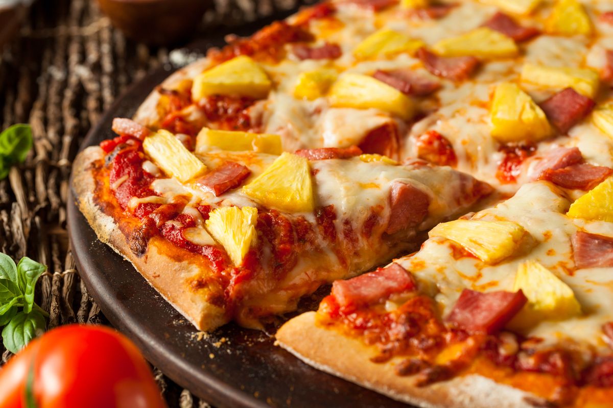 Pizza hawajska jak disco-polo. Nikt nie lubi, a większość zamawia