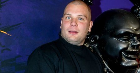 Budda znowu ROZDAJE pieniądze. Teraz odda złote sztabki warte 2 MILIONY ZŁOTYCH