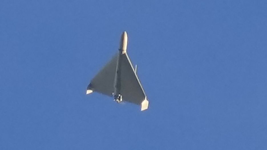 Archiwum zagraniczne East News 2023-09FILE - A drone is seen in the sky seconds before it attacked buildings in Kyiv, Ukraine, on Oct. 17, 2022. The Russian military has been using the Iranian Shahed exploding drones to strike Ukraine's vital infrastructure for more than a year. (AP Photo/Efrem Lukatsky, File)Efrem Lukatsky