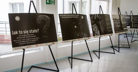 O ofiarach zapomnianych przez historię. Wystawa w ratuszu dostępna do 27 marca