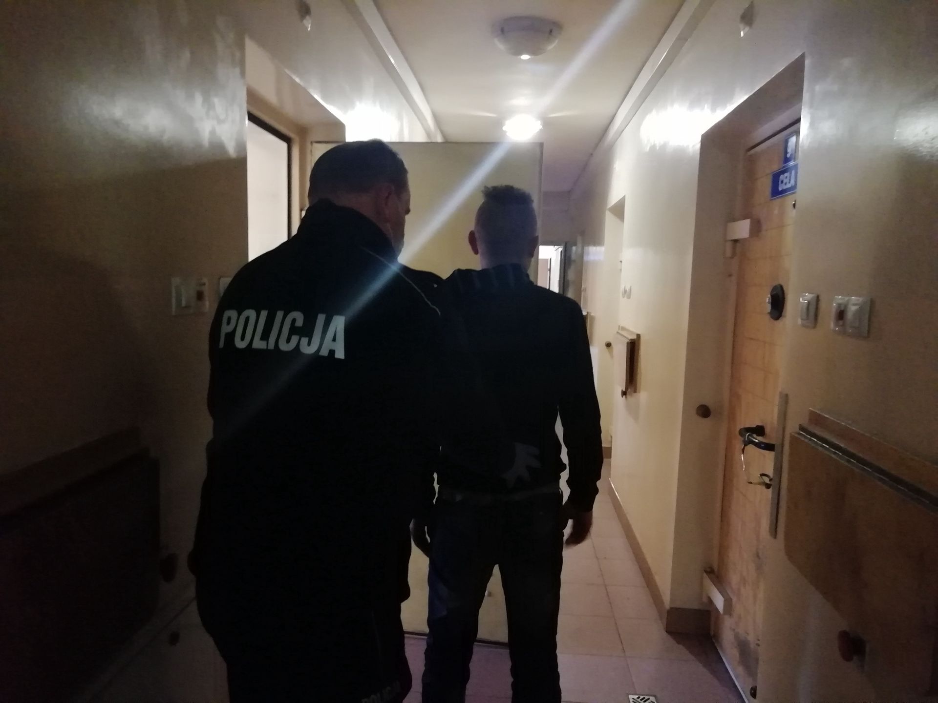 Dostawca Przywiózł Do Sklepu 3 Jednakowe Pabianice. Pijany przywiózł towar do sklepu. Miał ponad 3 promile
