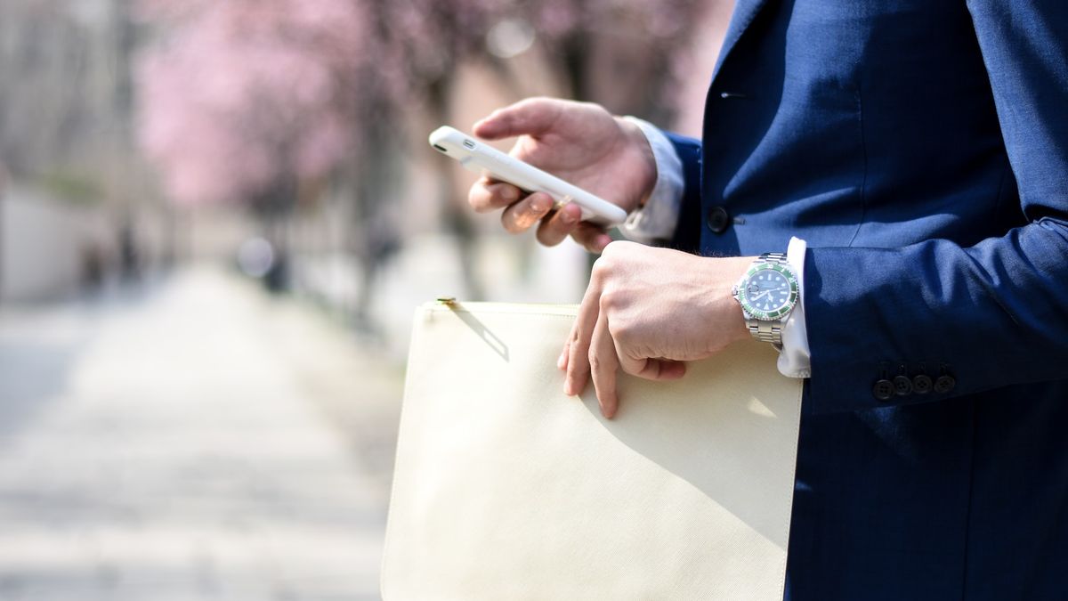 Cyberbezpieczeństwo mobilne w firmie. Jak się bronić?