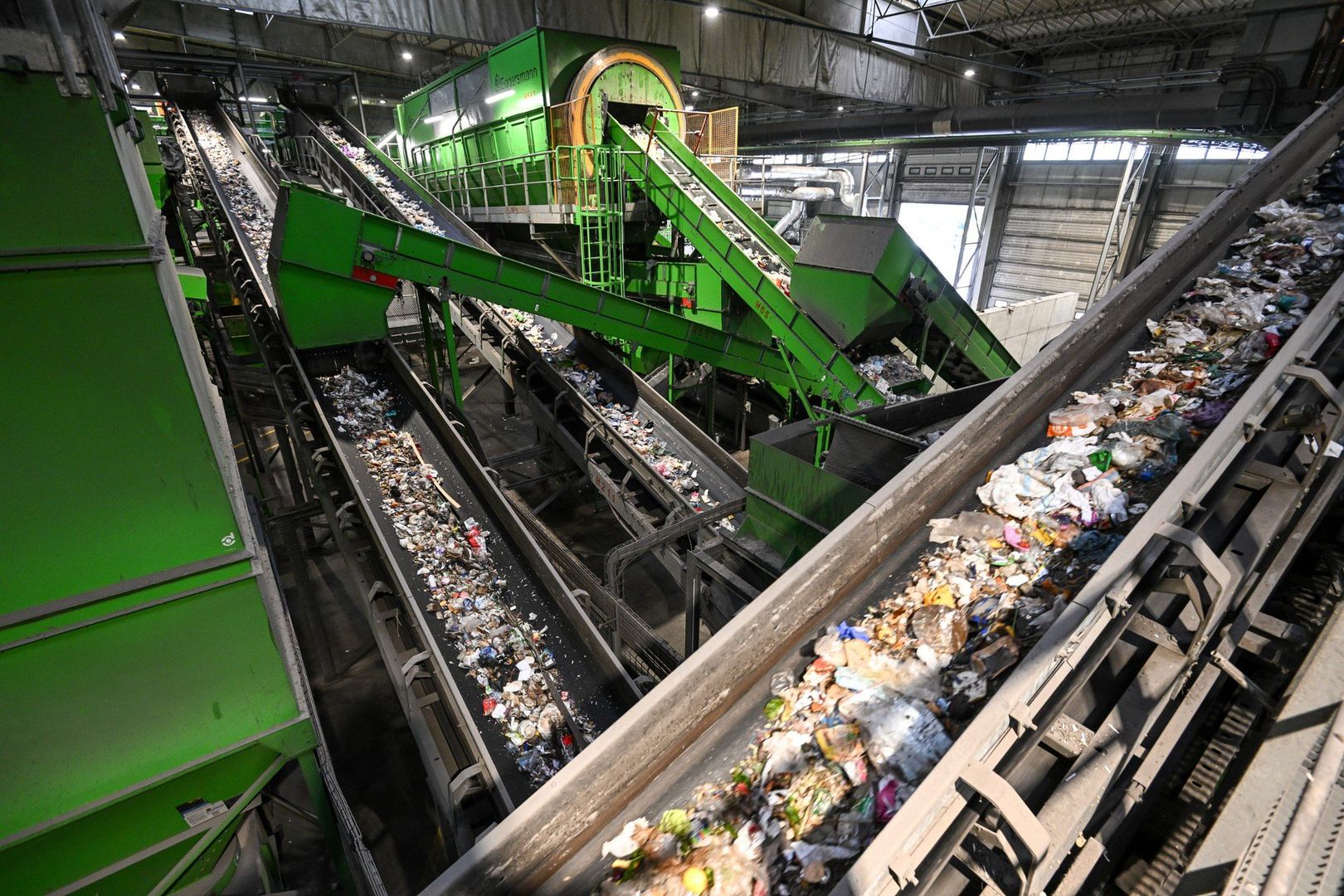 Zmodernizowana sortownia odpadów komunalnych w Gdańsku