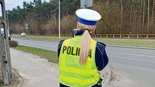 Miał zakaz, wziął auto i wydmuchał prawie 2 promile. Drogowy recydywista zatrzymany