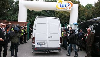 Telefon, który zakończył się skandalem. Szczegóły historycznego finału