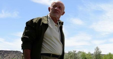 Mike z "Breaking Bad" też wiedzie terminowe życie