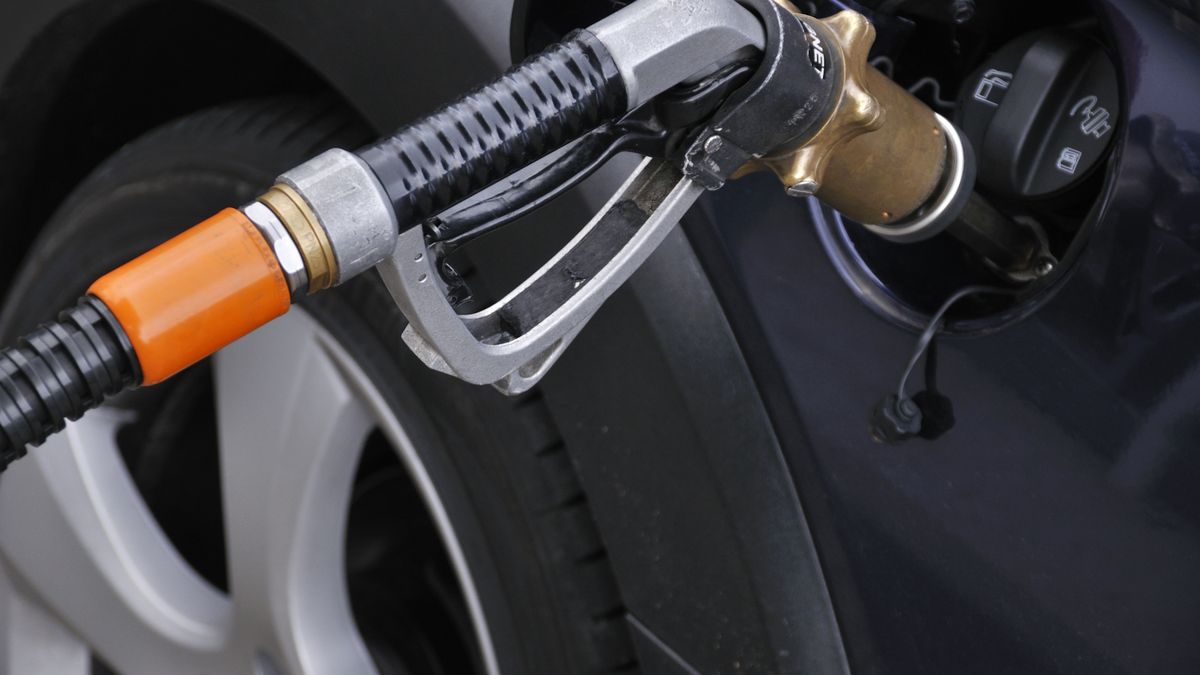 Gerhard SeybertAuto, Benzin, Biokraftstoff, BINARY<(14) bytes>, Sprit, Tanken, Umwelt, Biosprit, Kraftstoff, Mineralölkonzerne, Tankstelle, Zapfpistole, Zapfsäule, EU, Richtlinie, Benzinpreise, Benzinpreis, Euro, Kraftfahrzeug, Spritpreis, Umweltbewusst, Brennstoff, PKW, Zapfhahn, Geld, Sparen, Rohstoffe, Oktan, Oktanzahl, LPG, Autogas, Flüssiggas, Steuer, Alternativ, Brennstoffe, Co2, Ausstoss, Klima, Klimaschutz, steuerbefreit, Steuerfrei, Subvention, Verkehr, BINARY<(15) bytes>, Energie, auto, benzin, biokraftstoff, ökokraftstoff, sprit, tanken, umwelt, biosprit, kraftstoff, mineralölkonzerne, tankstelle, zapfpistole, zapfsäule, eu, richtlinie, benzinpreise, benzinpreis, euro, kraftfahrzeug, spritpreis, umweltbewusst, brennstoff, pkw, zapfhahn, geld, sparen, rohstoffe, oktan, oktanzahl, lpg, autogas, flüssiggas, steuer, alternativ, brennstoffe, co2, ausstoss, klima, klimaschutz, steuerbefreit, steuerfrei, subvention, verkehr, BINARY<(15) bytes>, energie