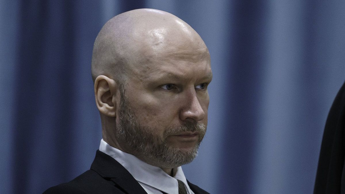 Anders Breivik podczas rozprawy sądowej.