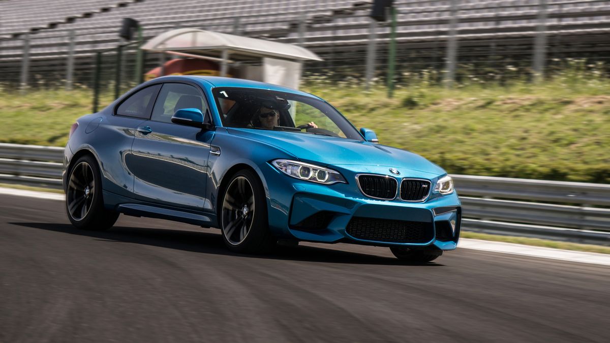 BMW M2 (2016)
