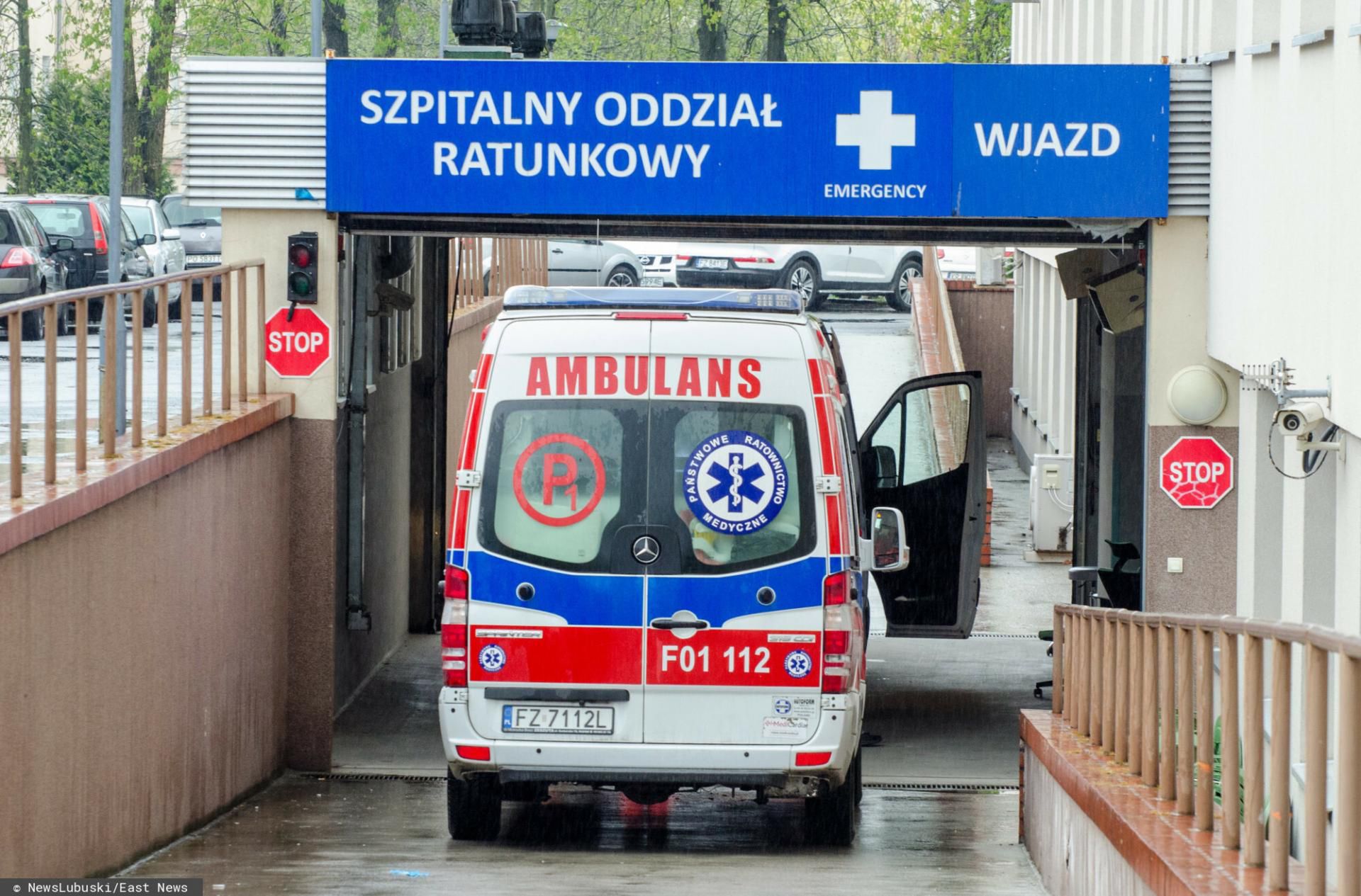 Udary cieplne, odwodnienia i nieuzasadnione wezwania karetki. Sezon wakacyjny na SOR-ze daje się we znaki medykom