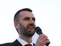 Ma dom o powierzchni 198 m2, mieszkanie i 20 ha ziemi. Oto majątek polskiej legendy