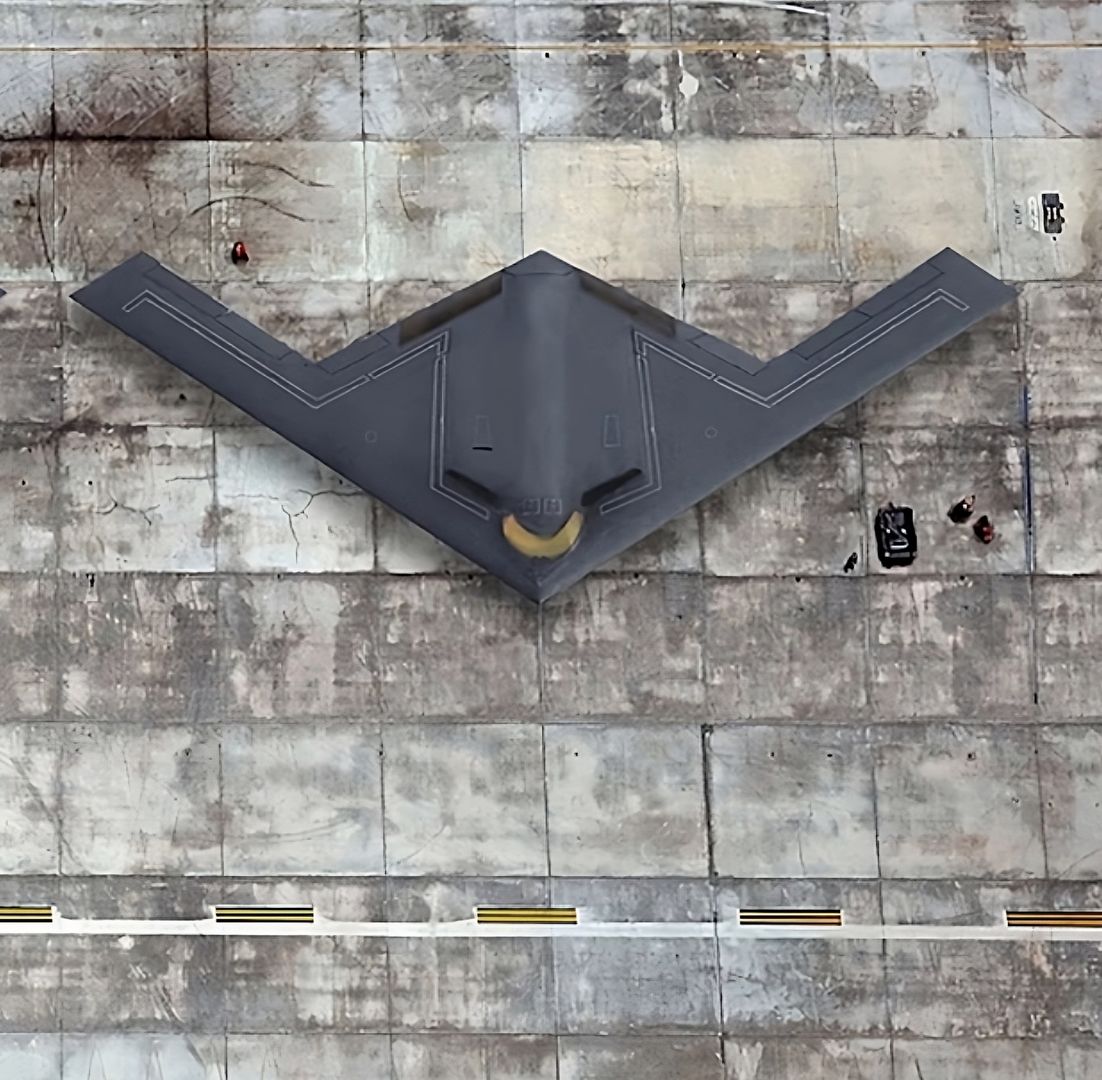 Bombowiec B-21 Raider już w produkcji. Technologię stealth opracowali Rosjanie