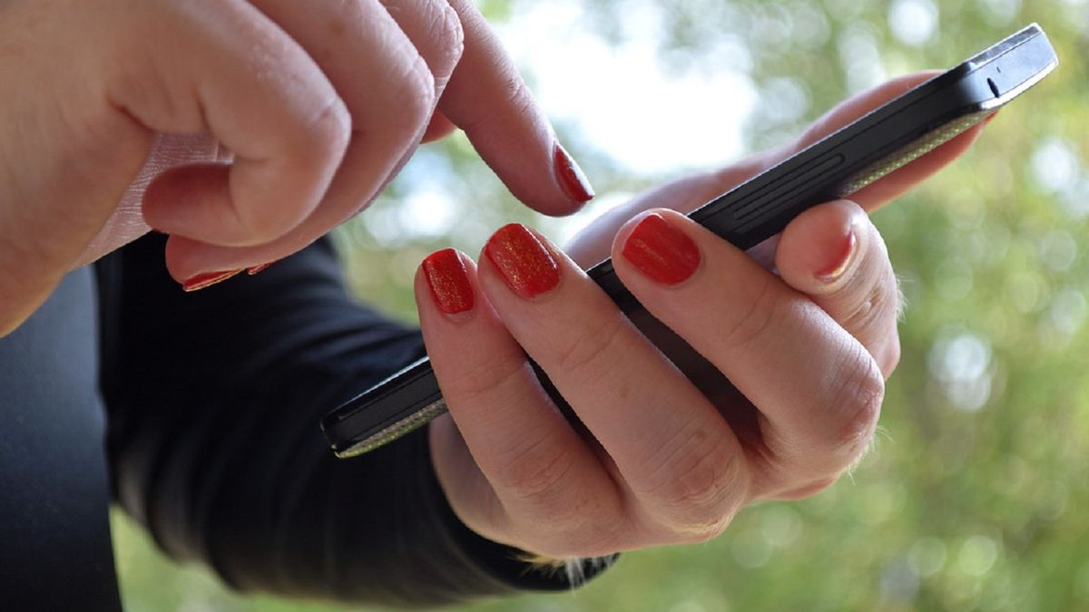 Policja ostrzega czekających na przesyłki. "Uważajcie na oszustów"