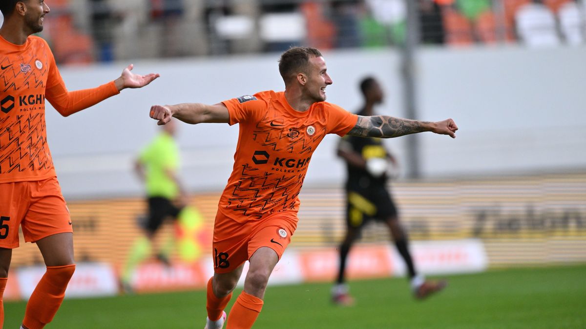 PAP / Maciej Kulczyński / Na zdjęciu: Zagłębie Lubin rozbiło Arkę Gdynia